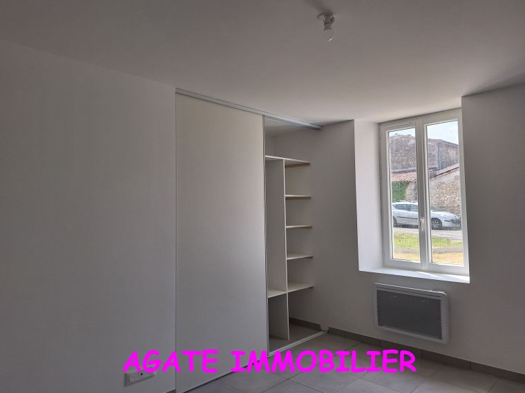 LOCATION NOAILLAN 3 CHAMBRES