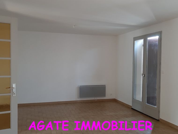 LOCATION MAISON 2 CHAMBRES BUREAU ST MAIXANT