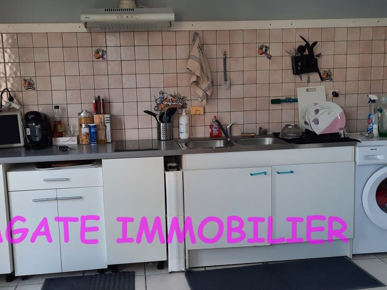 LOCATION VILLANDRAUT APPARTEMENT SUR 3 NIVEAUX